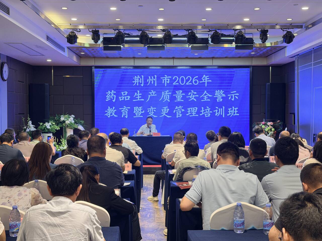 12e84a0abd77cfba1634eb2f2b269a9b_720.jpg
